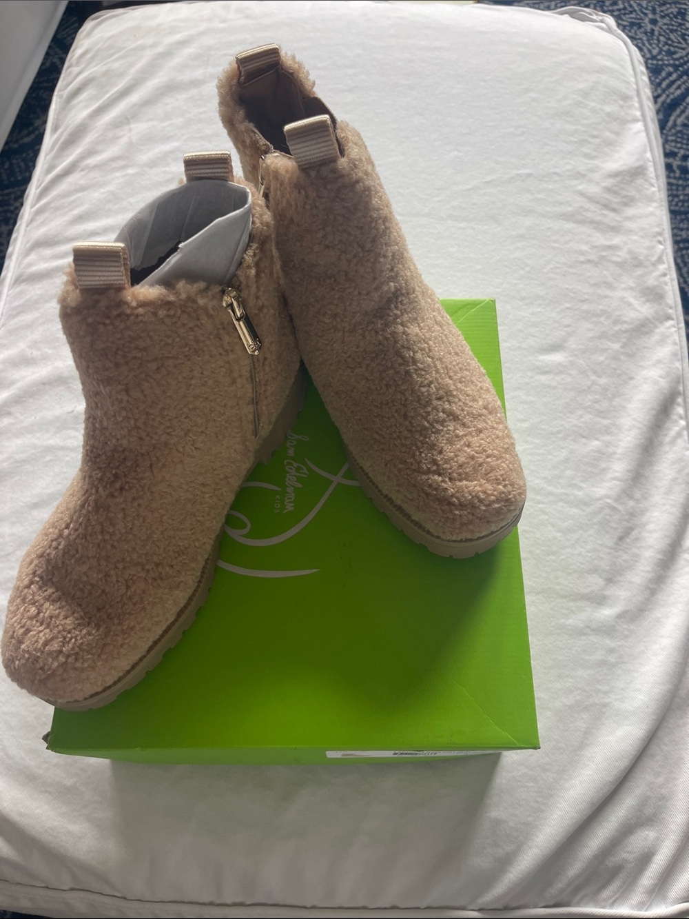 NIB Sam Edelman Girls Size 3 Cozy Sherpa Ankle Booties in Light Tan